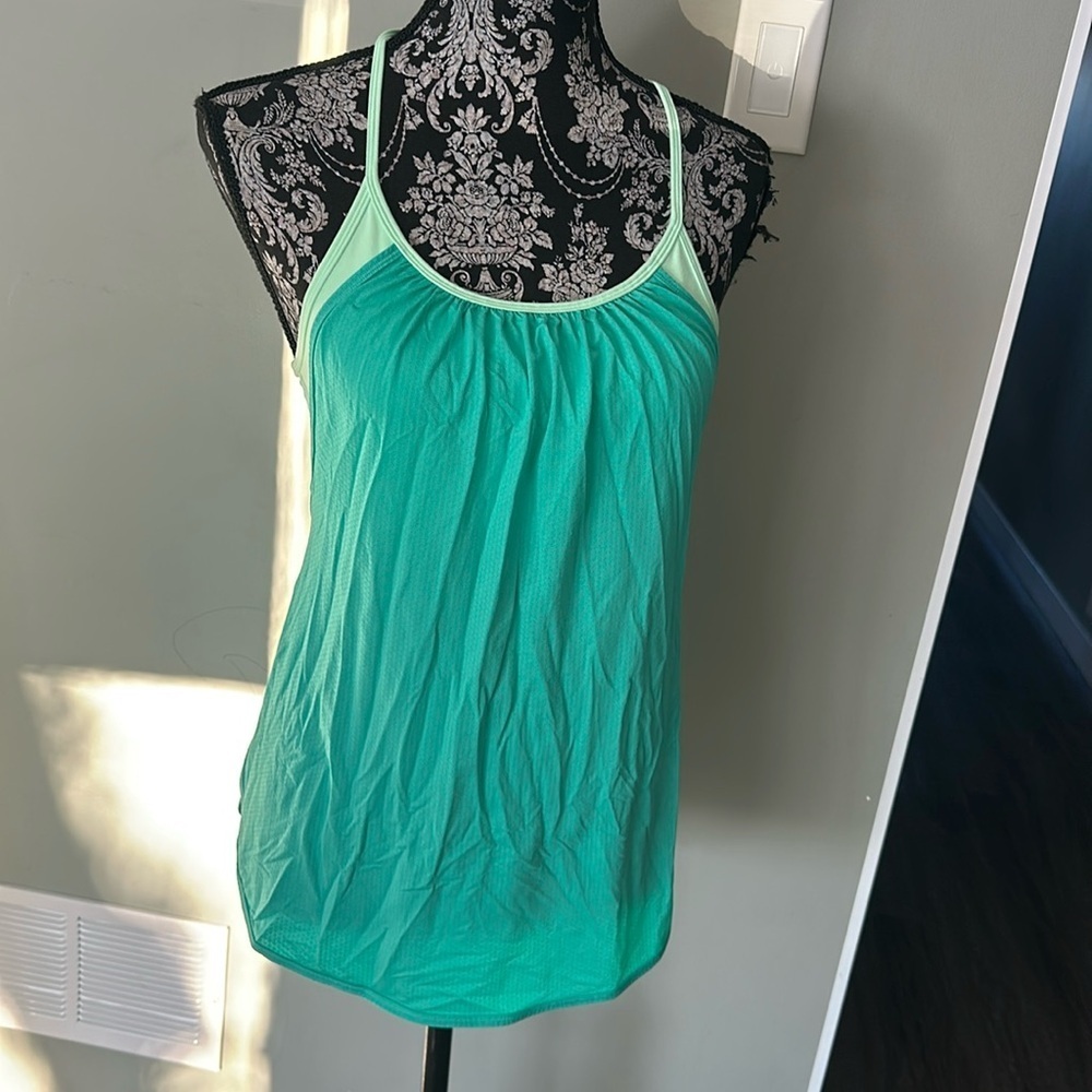 Lululemon Practice Freely size 4